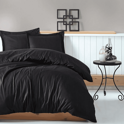 Памук сатен „Elegant Black Stripes“ – 4 части – за спалня